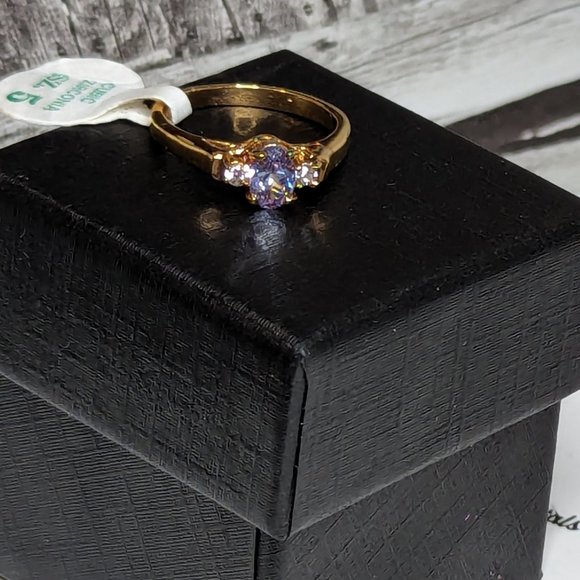 Sparkle Amethyst Cubic Zirconia Ring 18k hge New Old stock Covenant RC - Picture 13 of 16